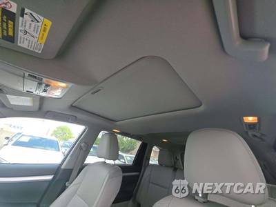 2016 Toyota Highlander XLE - zdjęcie 8 z 18 - miniatura
