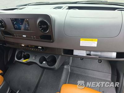 2021 Mercedes-Benz Sprinter 2500 Passenger Van High Roof 144.0" WB - zdjęcie 18 z 20 - miniatura