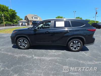 2023 Toyota Highlander Hybrid XLE - zdjęcie 3 z 26 - miniatura