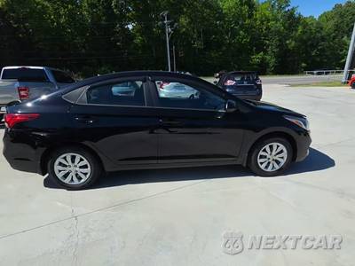 2022 Hyundai Accent SE - zdjęcie 5 z 33 - miniatura