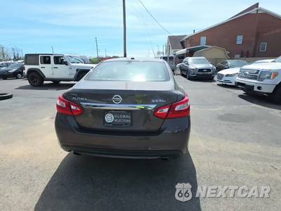 2017 Nissan Altima 3.5 SL - zdjęcie 4 z 25 - miniatura