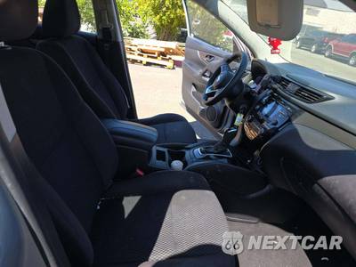 2018 Nissan Rogue Sport S - zdjęcie 18 z 32 - miniatura