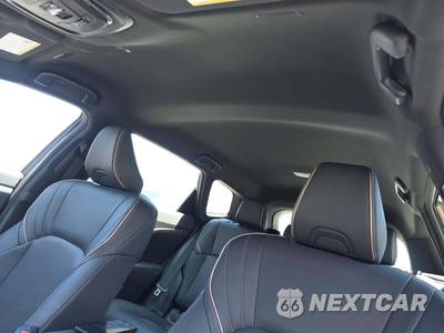 2026 Toyota Crown Signia XLE - zdjęcie 11 z 24 - miniatura