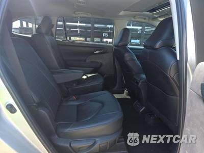 2024 Toyota Highlander XLE - zdjęcie 17 z 29 - miniatura