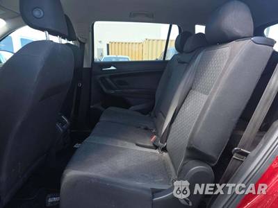2018 Volkswagen Tiguan S - zdjęcie 10 z 28 - miniatura