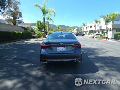 2022 Toyota Avalon XLE - zdjęcie 4 z 29 - miniatura