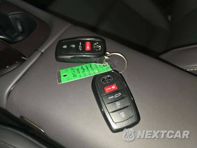 2026 Toyota Crown Signia Limited - zdjęcie 8 z 24 - miniatura