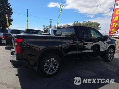 2020 Chevrolet Silverado 1500 RST Extended Cab Medium Bed 1SP - zdjęcie 4 z 32 - miniatura