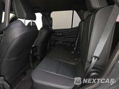 2026 Toyota 4Runner i-FORCE MAX Limited - zdjęcie 13 z 24 - miniatura