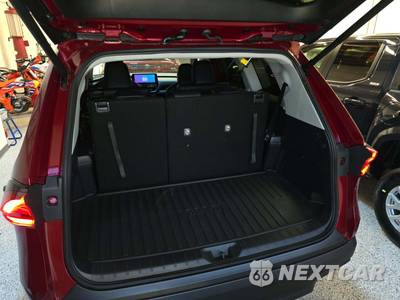 2026 Toyota Grand Highlander XLE - zdjęcie 15 z 25 - miniatura