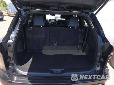 2025 Toyota Highlander XSE - zdjęcie 15 z 26 - miniatura