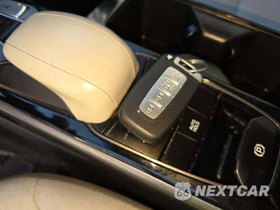 2021 Hyundai Ioniq Electric SE - zdjęcie 8 z 27 - miniatura