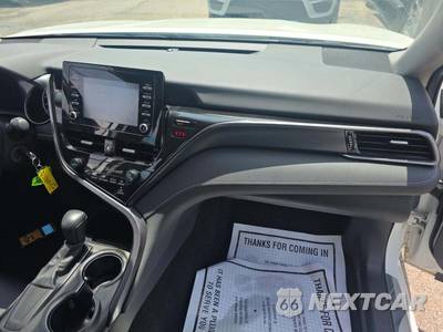 2024 Toyota Camry SE - zdjęcie 19 z 31 - miniatura