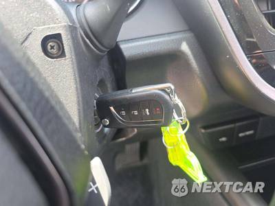 2024 Toyota Camry SE - zdjęcie 8 z 31 - miniatura