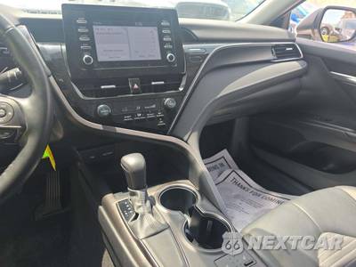 2024 Toyota Camry SE - zdjęcie 10 z 31 - miniatura