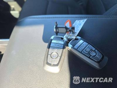 2023 Ford F-150 XLT Crew Cab Short Bed - zdjęcie 8 z 25 - miniatura
