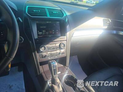 2016 Ford Explorer XLT - zdjęcie 10 z 33 - miniatura