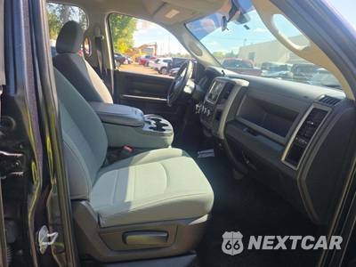 2017 Ram 1500 Express Crew Cab Short Bed - zdjęcie 18 z 39 - miniatura