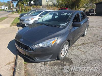 2018 Ford Focus SE Sedan - zdjęcie 1 z 39 - miniatura