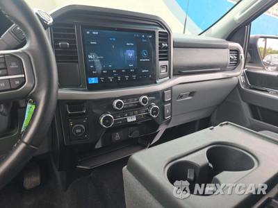 2025 Ford F-150 XLT Crew Cab Short Bed - zdjęcie 10 z 23 - miniatura