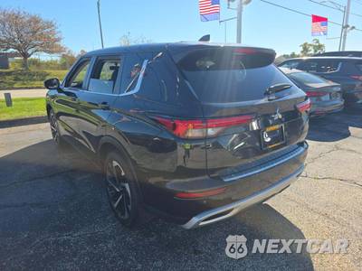 2024 Mitsubishi Outlander SE Black Edition w/Pano Roof - zdjęcie 2 z 26 - miniatura