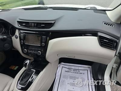 2022 Nissan Rogue Sport SL - zdjęcie 19 z 28 - miniatura