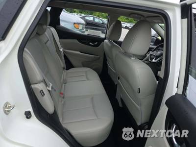 2022 Nissan Rogue Sport SL - zdjęcie 16 z 28 - miniatura