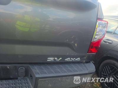 2017 Nissan TITAN SV Crew Cab Short Bed - zdjęcie 26 z 36 - miniatura