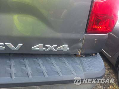 2017 Nissan TITAN SV Crew Cab Short Bed - zdjęcie 28 z 36 - miniatura