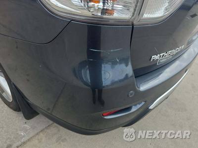 2013 Nissan Pathfinder Platinum - zdjęcie 33 z 39 - miniatura