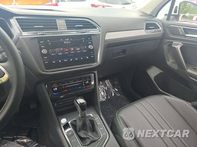 2023 Volkswagen Tiguan SE - zdjęcie 10 z 29 - miniatura