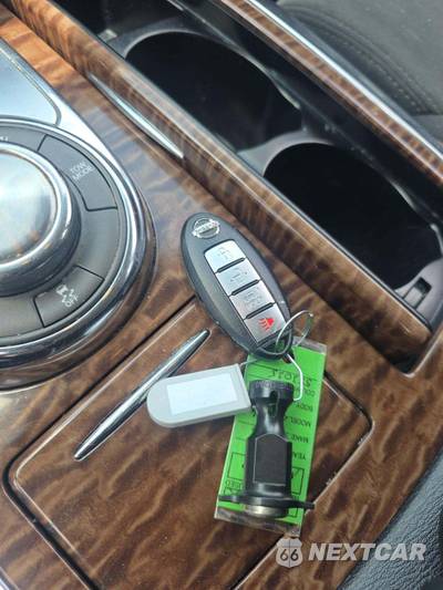 2018 Nissan Armada SV - zdjęcie 8 z 36 - miniatura