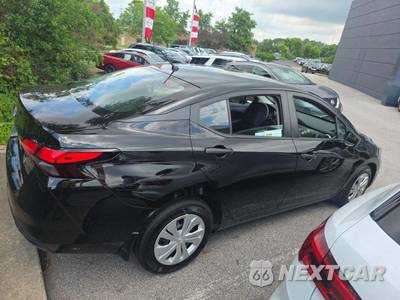 2025 Nissan Versa S - zdjęcie 4 z 22 - miniatura