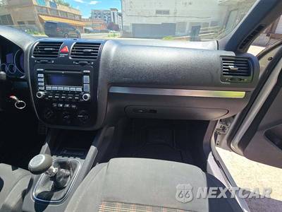 2009 Volkswagen GLI - zdjęcie 19 z 38 - miniatura
