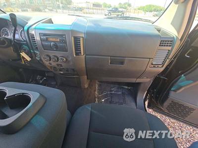 2013 Nissan TITAN S Crew Cab Short Bed - zdjęcie 19 z 32 - miniatura