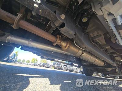 2025 Ford Super Duty F-250 Lariat Crew Cab Medium Bed - zdjęcie 17 z 24 - miniatura