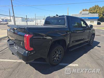 2024 Toyota Tundra Platinum Crew Cab Short Bed - zdjęcie 3 z 23 - miniatura