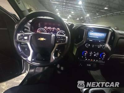 2022 Chevrolet Silverado 3500HD LT Crew Cab Long Bed 1LT - zdjęcie 10 z 30 - miniatura