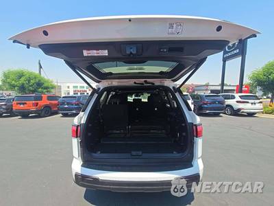 2026 Toyota Sequoia SR5 - zdjęcie 15 z 24 - miniatura