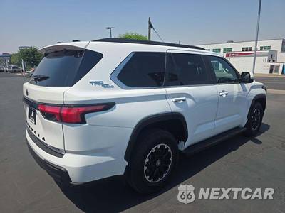 2026 Toyota Sequoia SR5 - zdjęcie 3 z 24 - miniatura