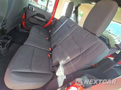 2019 Jeep Wrangler Unlimited Sahara - zdjęcie 13 z 27 - miniatura