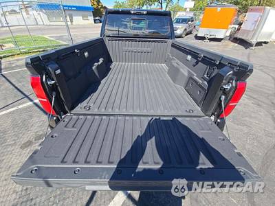 2025 Toyota Tacoma TRD Sport Crew Cab Long Bed - zdjęcie 14 z 23 - miniatura