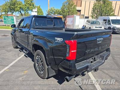 2025 Toyota Tacoma TRD Sport Crew Cab Long Bed - zdjęcie 2 z 23 - miniatura