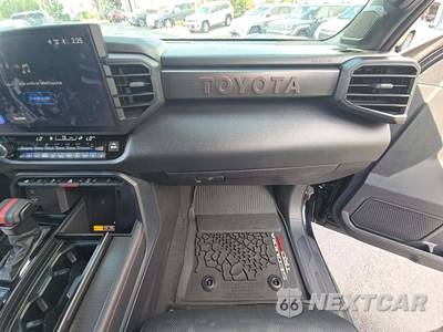 2025 Toyota Sequoia TRD Pro - zdjęcie 20 z 24 - miniatura
