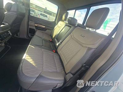 2026 Ford Super Duty F-450 Platinum Crew Cab Long Bed DRW - zdjęcie 13 z 24 - miniatura