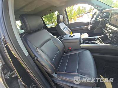 2025 Ford Super Duty F-250 Lariat Crew Cab Medium Bed - zdjęcie 18 z 24 - miniatura