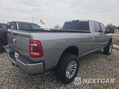 2024 Ram 3500 Laramie Crew Cab Long Bed - zdjęcie 3 z 23 - miniatura