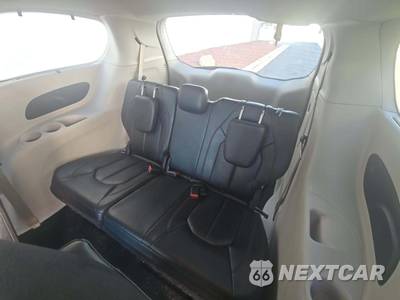 2019 Chrysler Pacifica Touring L 121.6" WB - zdjęcie 11 z 26 - miniatura
