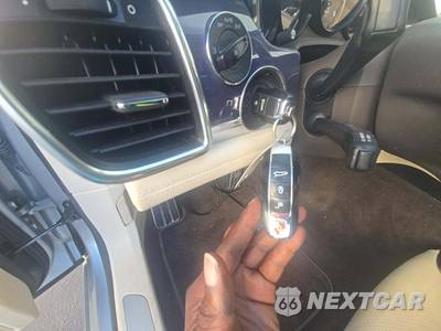 2014 Porsche Panamera - zdjęcie 5 z 26 - miniatura