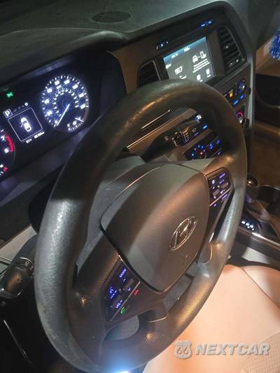 2016 Hyundai Sonata SE - zdjęcie 23 z 36 - miniatura
